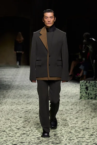 Look 73